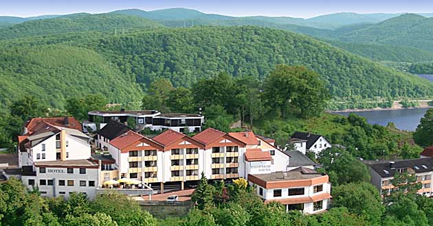 Urlaub ber Pfingsten in Waldeck am Edersee. Pfingstkurzurlaub in Nord-Hessen.