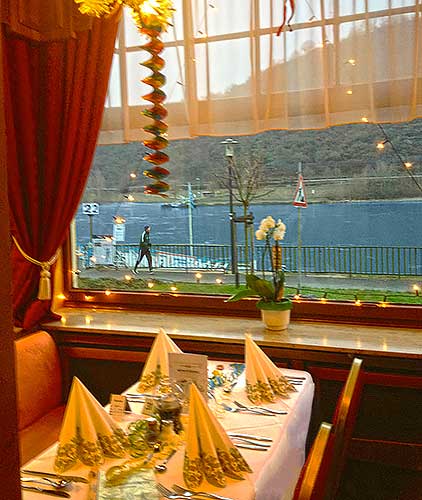 Urlaub �ber Pfingsten am Mittelrhein, Pfingsturlaub direkt am Rheinufer in Boppard am Rhein im Tal der Loreley