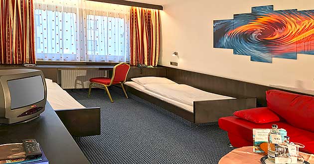 Urlaub �ber Pfingsten am Mittelrhein, Pfingsturlaub direkt am Rheinufer in Boppard am Rhein im Tal der Loreley