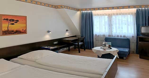Urlaub �ber Pfingsten am Mittelrhein, Pfingsturlaub direkt am Rheinufer in Boppard am Rhein im Tal der Loreley
